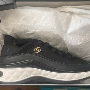 Black Chanel Velvet Calfskin Mixed Fibers 
Sneakers Size 39 (Unisex)